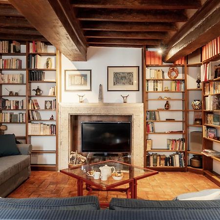 Domus Quiritum Charming, Appartamento D'Epoca A Campo De' Fiori Rzym Zewnętrze zdjęcie