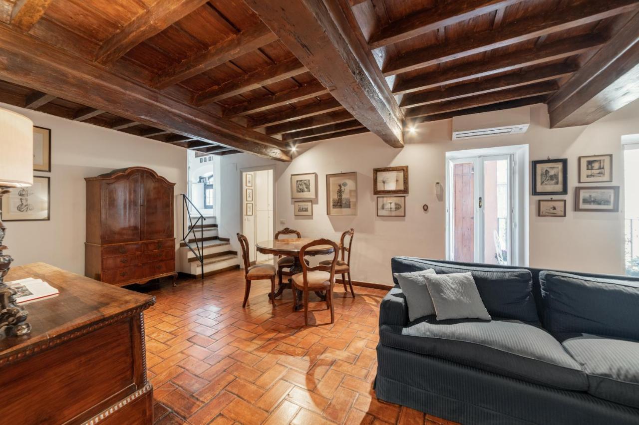 Domus Quiritum Charming, Appartamento D'Epoca A Campo De' Fiori Rzym Zewnętrze zdjęcie