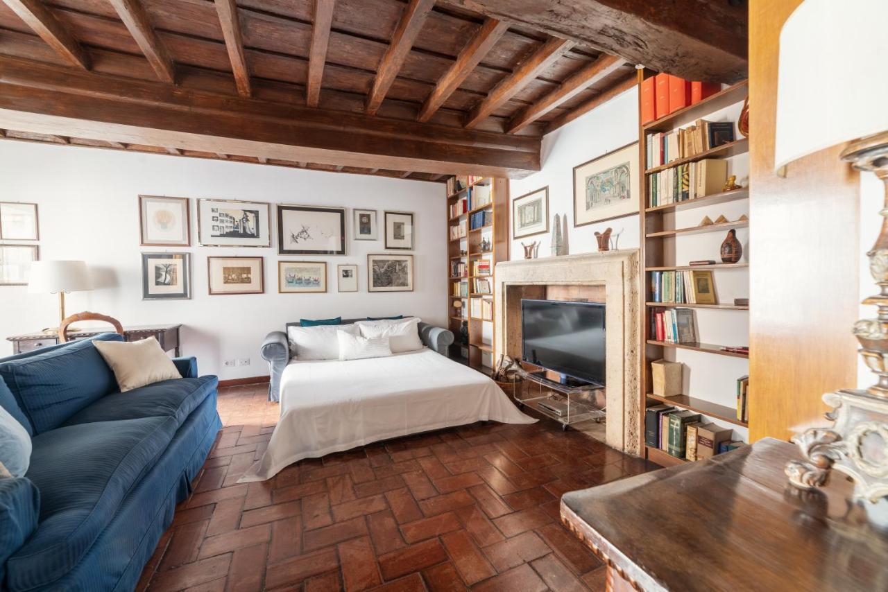 Domus Quiritum Charming, Appartamento D'Epoca A Campo De' Fiori Rzym Zewnętrze zdjęcie