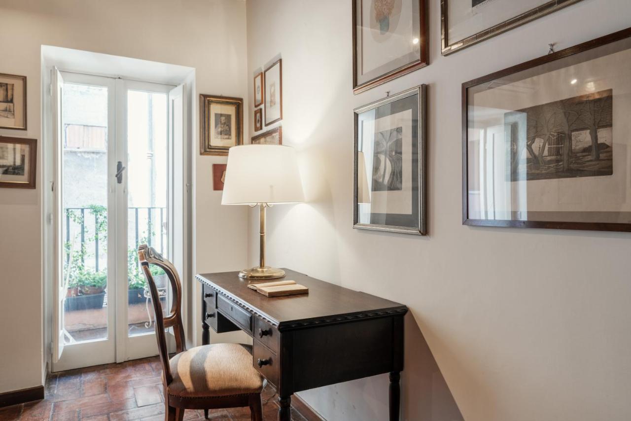 Domus Quiritum Charming, Appartamento D'Epoca A Campo De' Fiori Rzym Zewnętrze zdjęcie