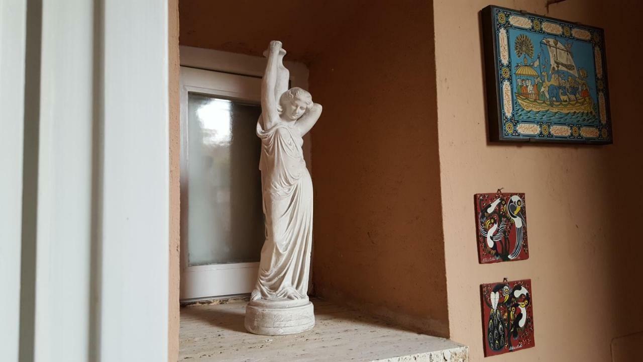 Domus Quiritum Charming, Appartamento D'Epoca A Campo De' Fiori Rzym Zewnętrze zdjęcie